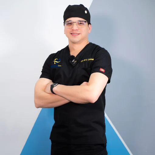 Dr. Uri S. Quintal, especialista en odontología integral en Bright Dental Care